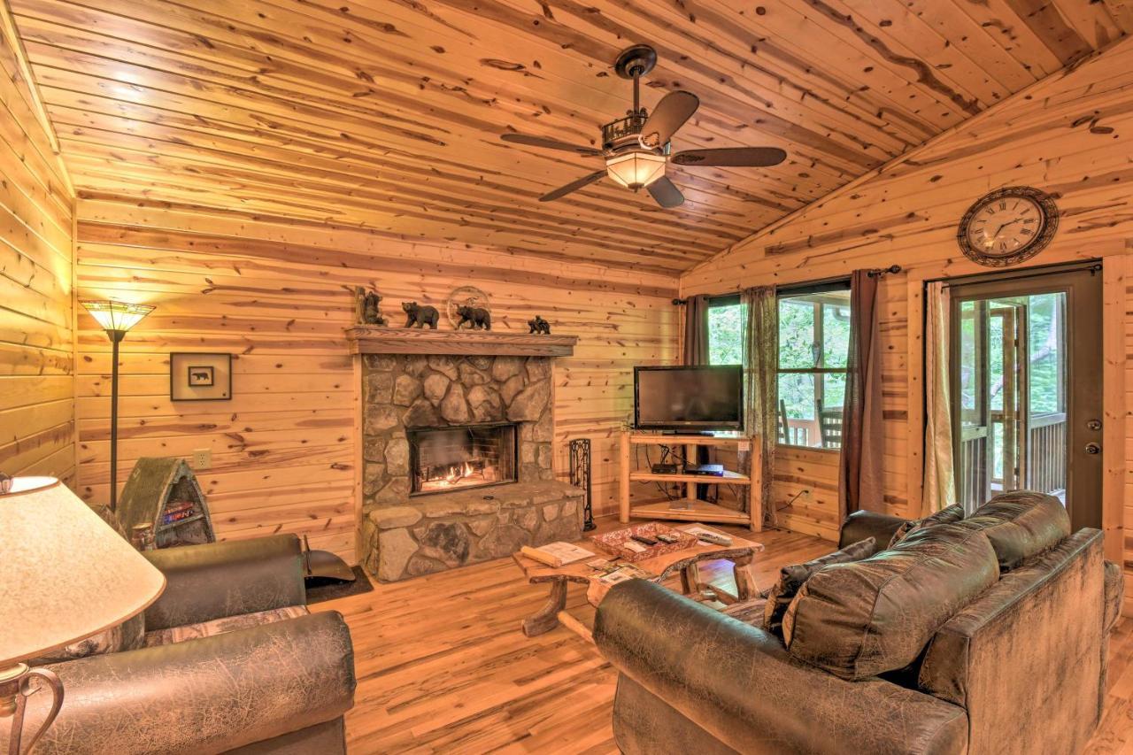 The Honeybee Cabin With Private Porch And Hot Tub Clarkesville Exterior photo