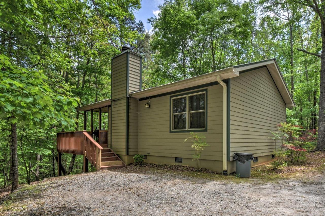 The Honeybee Cabin With Private Porch And Hot Tub Clarkesville Exterior photo